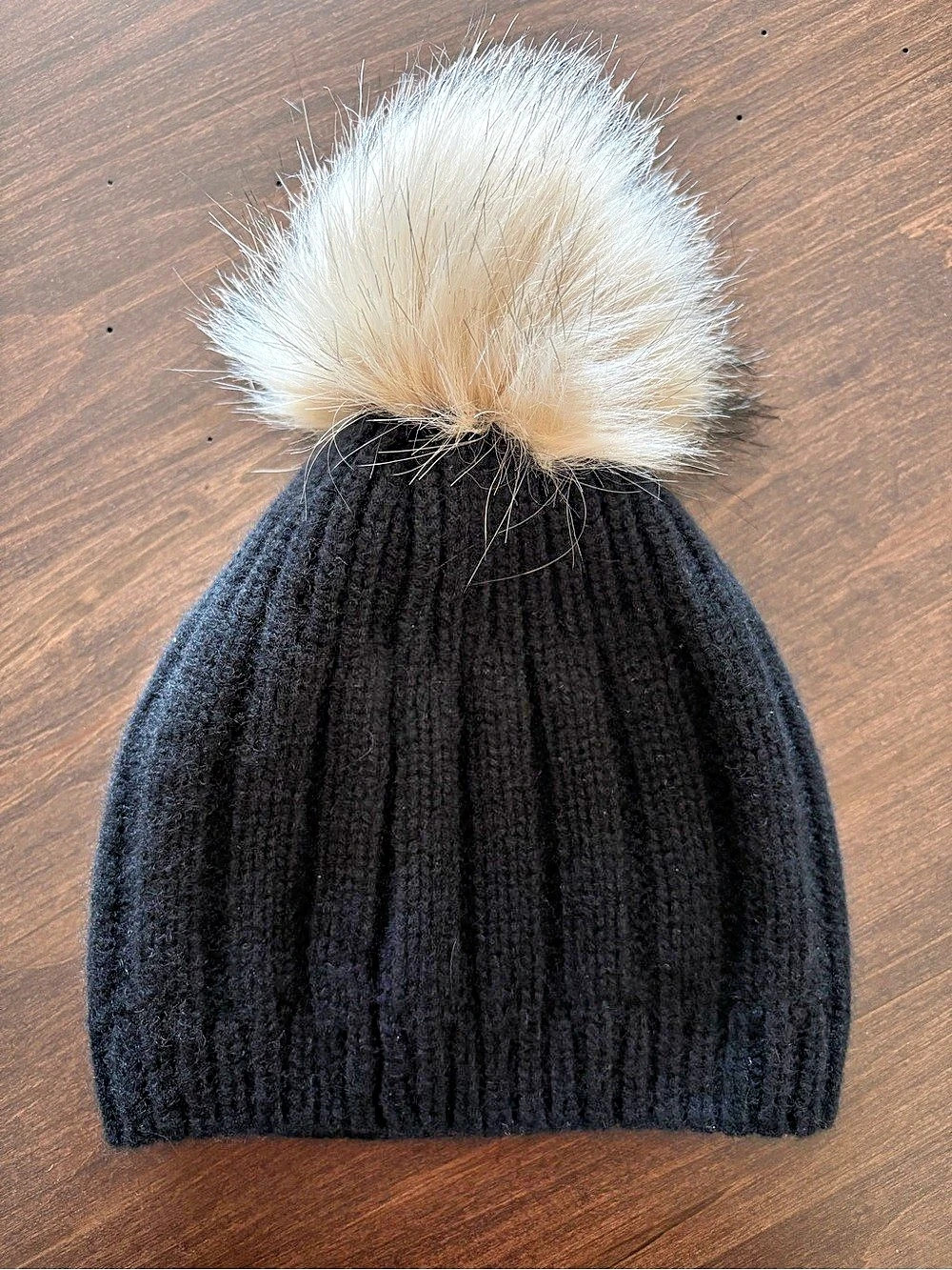 Aritzia Cashmere PomPom Hat - Black NWT